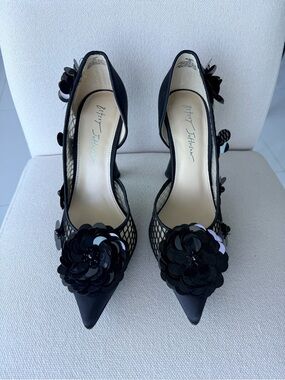Betsey Johnson Black Floral Sequin Pointed Toe Pumps with Mesh Sides